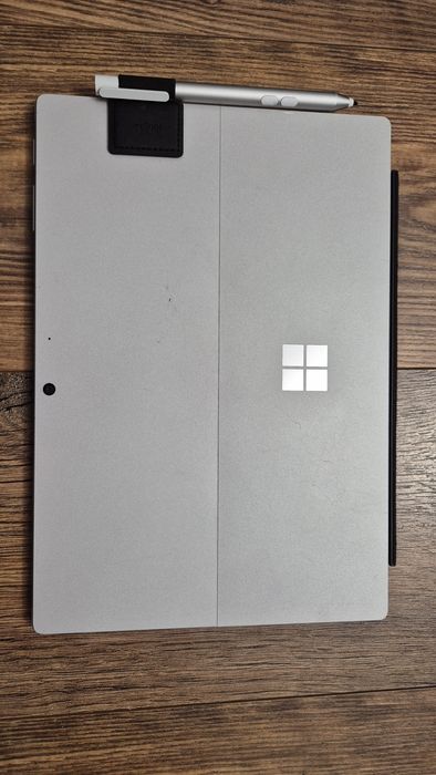 Microsoft Surface Pro 7+