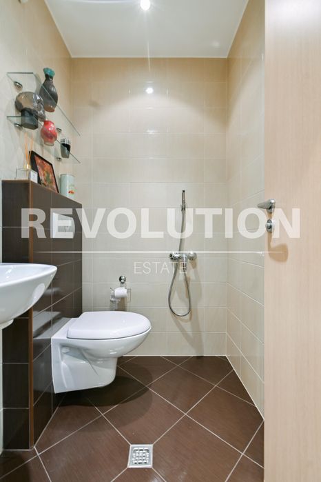 Дава се под наем Тристаен апартамент в София, Лозенец - 100 кв.м за 1000 € - Снимка #12