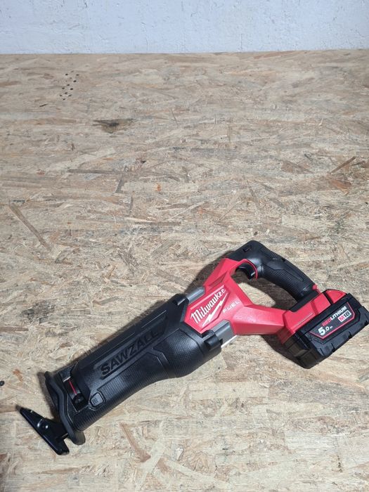 Fierastrau sabie vulpe Milwaukee M18 FSZ  impecabil