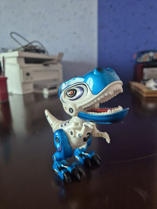 Робот динозавр «Динобот»