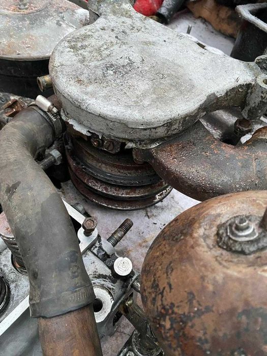 продаю запчасти на двигатель ЗИЛ