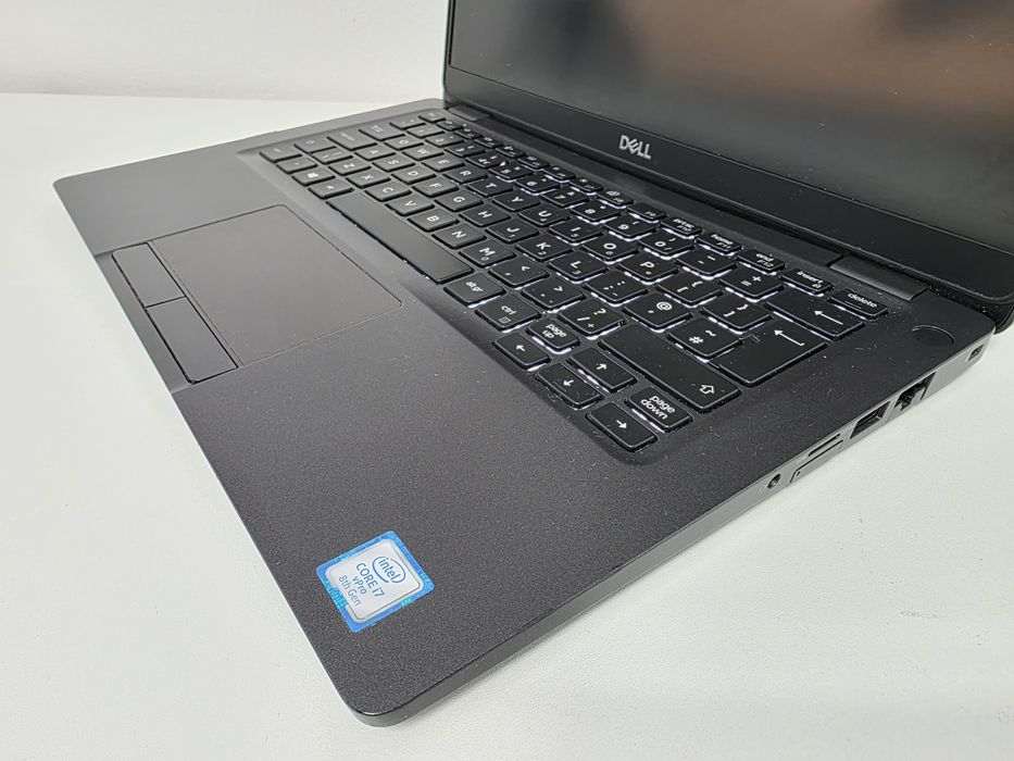 Laptop  Dell 5300 i7-8650u 16GB SSD FullHD Garantie 1 an