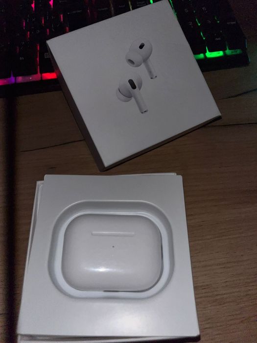 Продаю наушники AirPods