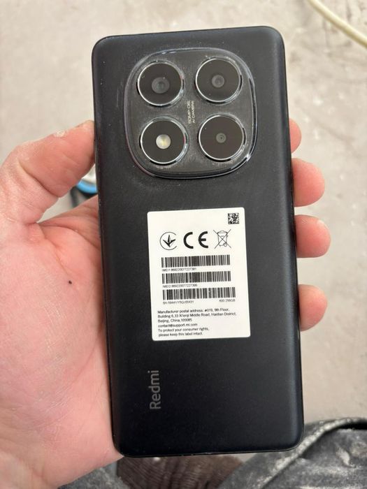 Продам телефон срочно