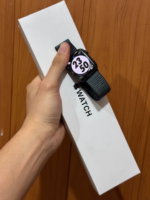 Apple Watch SE 44mm