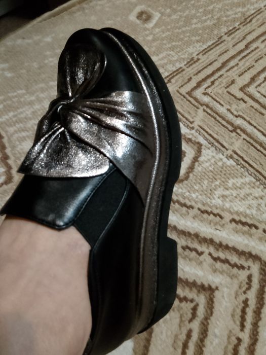 Продам Лоферы женские