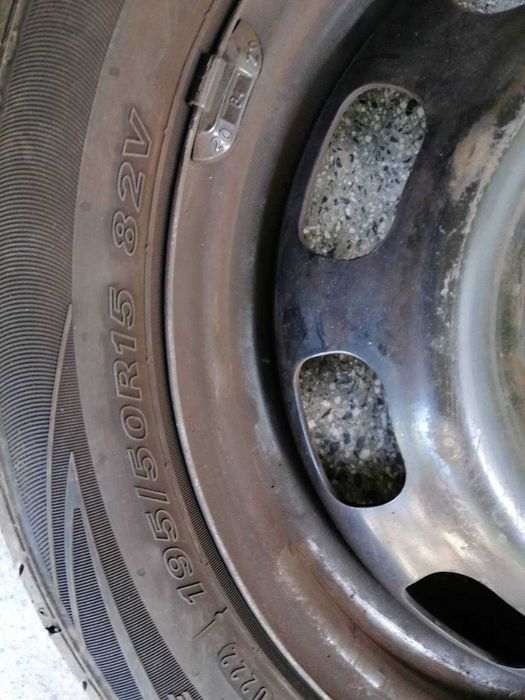 Летни автомобилни гуми Nexen 15'' с железни джанти ET54 5 1/2