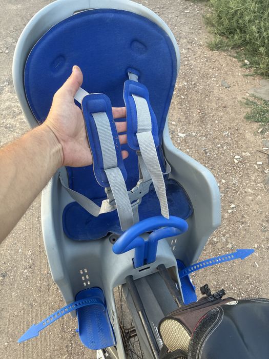 Продается два детских кресла на велосипед
