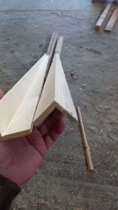 Plintă /colțare din lemn