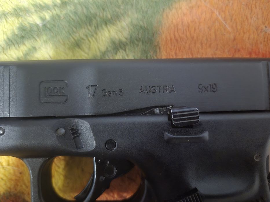 Glock 17 airsoft co2