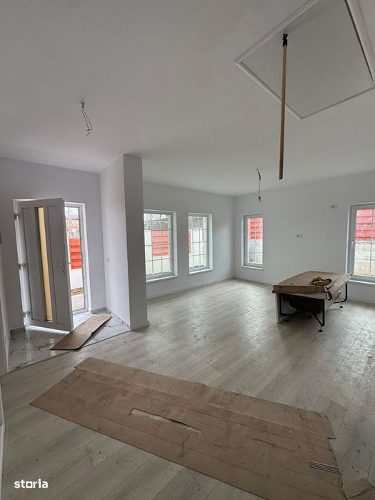 Casă 4 camere Valea Adancă!!