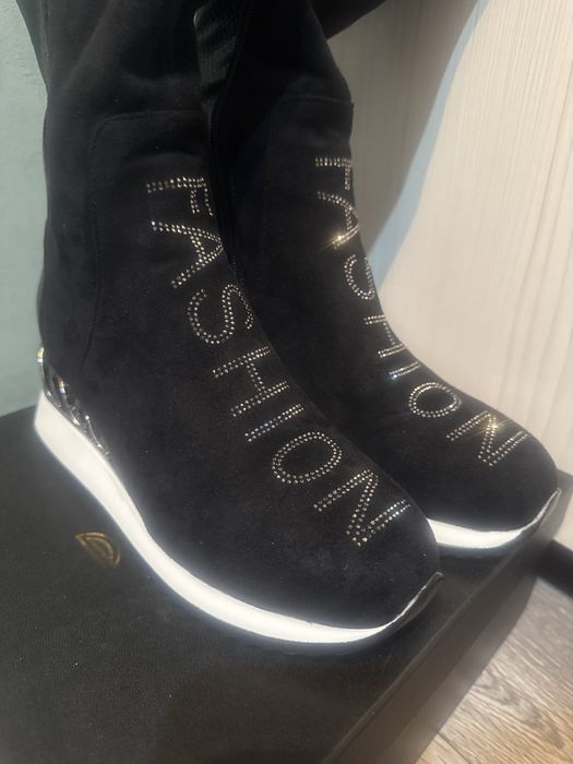 Продам сапожки новые !