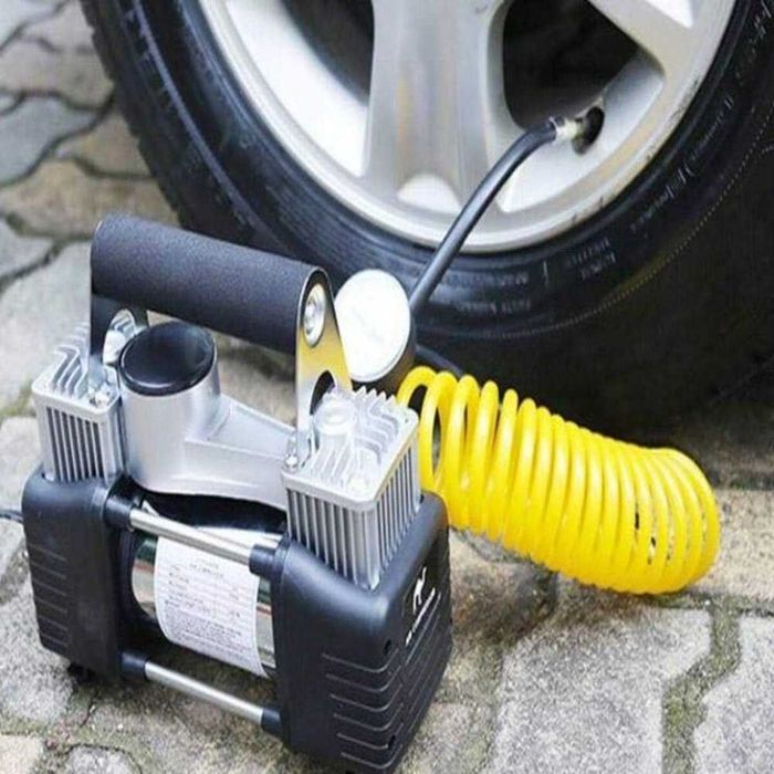 Метален двуцилиндров компресор за гуми , 12V, 150PSI, 10bar