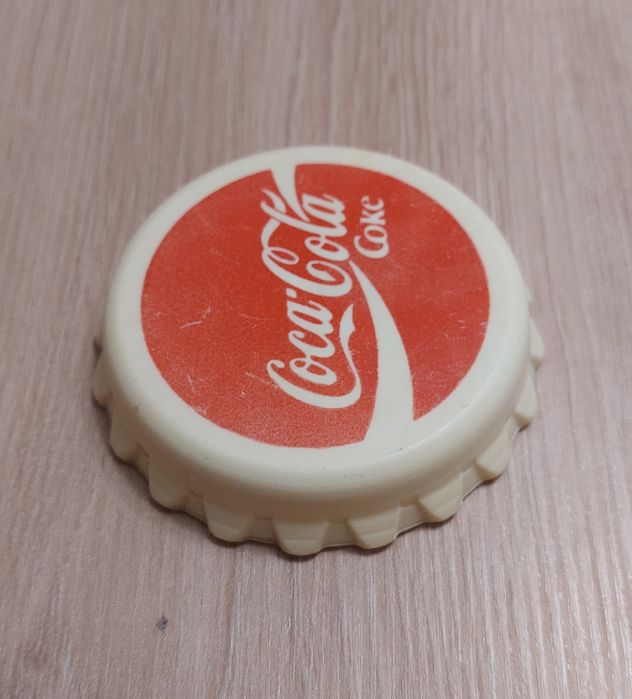 Стара колекционерска отварачка Coca-Cola