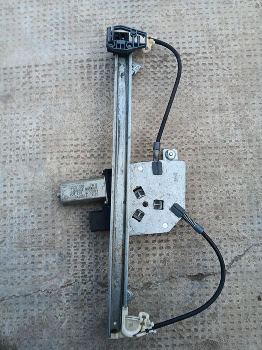 Macara drapta spate  bmw seria 3