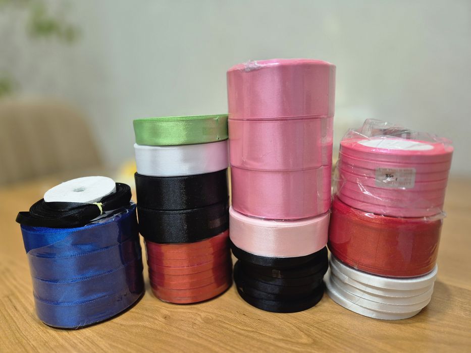 Ленты атласные разные