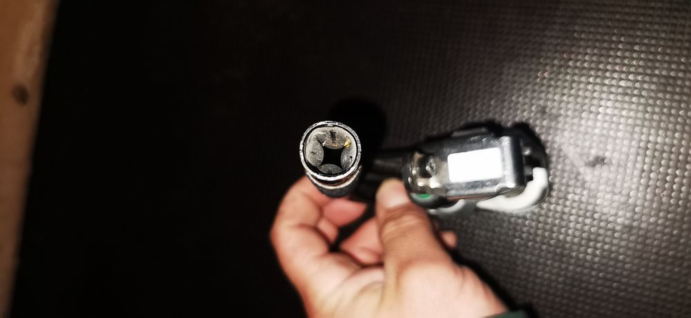 Pretensionare capsa pirotehnica centura de siguranta pentru BMW X5 F15