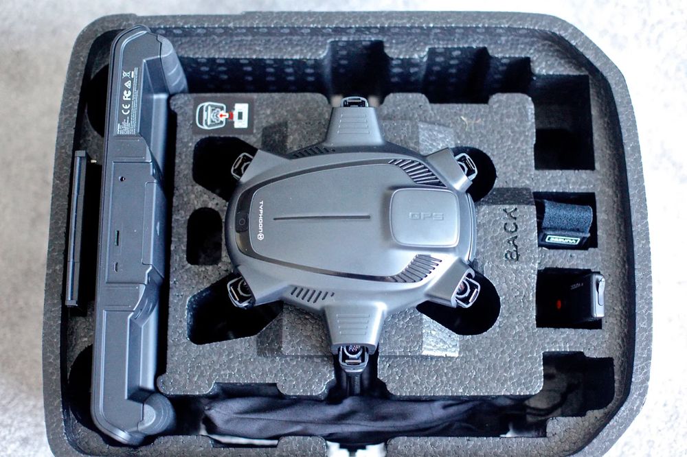 Drona profesionala TYPHOON H Hexacopter 4K Video ! YUNEEC Plus / dji
