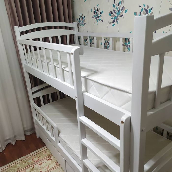 Двухэтажная кровати.