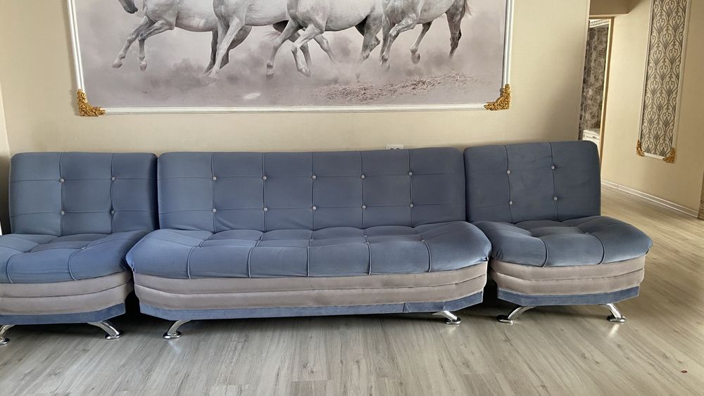 Диван с креслой чехол в подарок