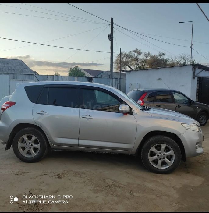 Rav 4  2011жыл сатылады