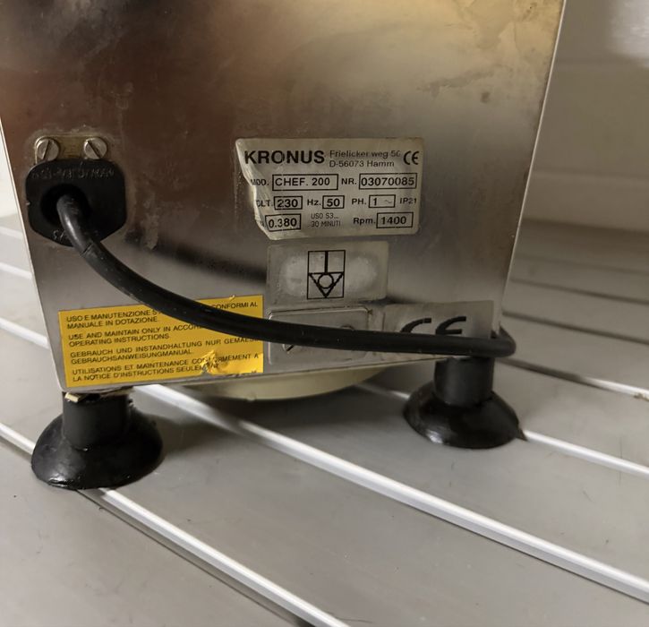 Feliator legume profesional Kronus Chef 200