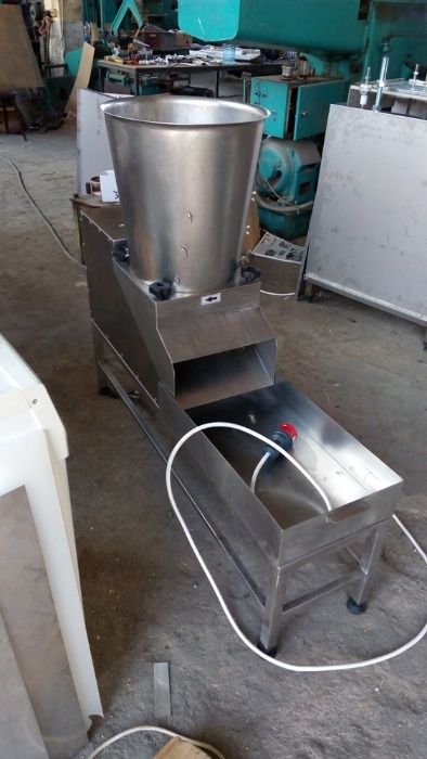 1.Зеленчукорезачка предназначена за настъргване на Кашкавал и др.