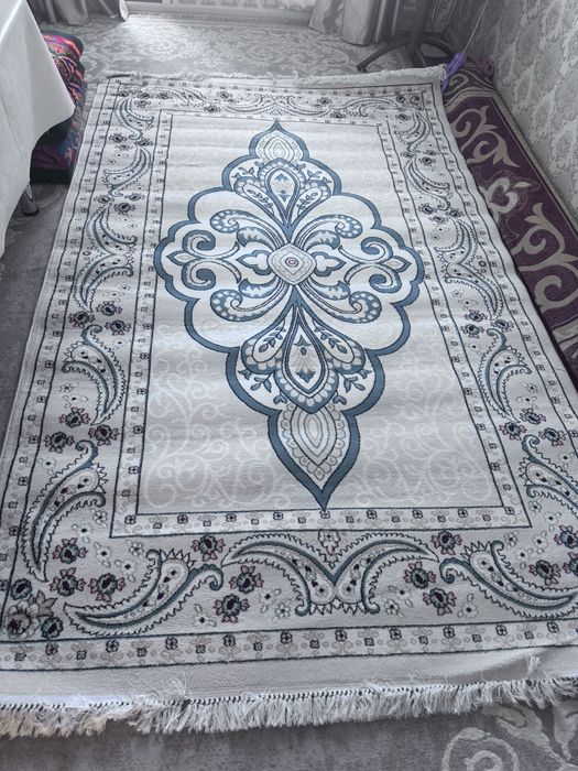 Продам ковры в хорошем состоянии