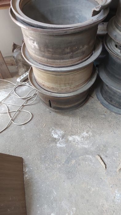 Диски грузовые.