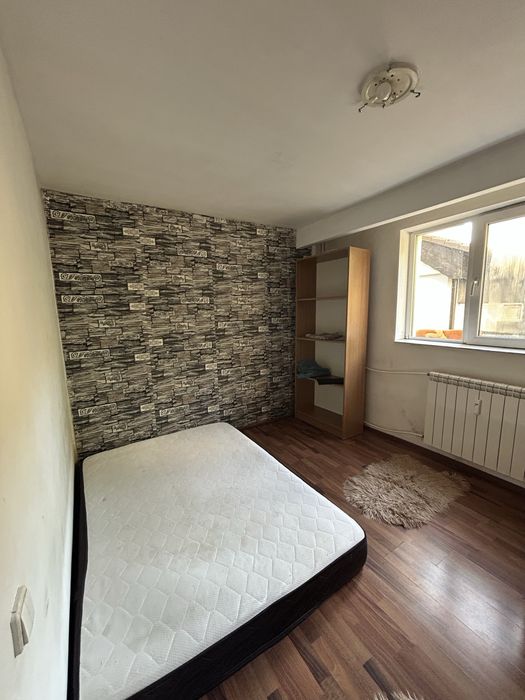 Apartament cu 2 camere de vanzare- zona Biserica Noua