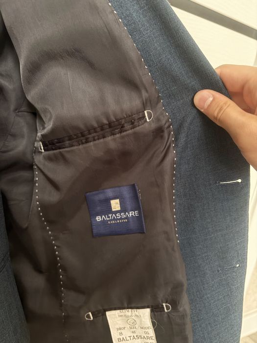 Продам мужской костюм