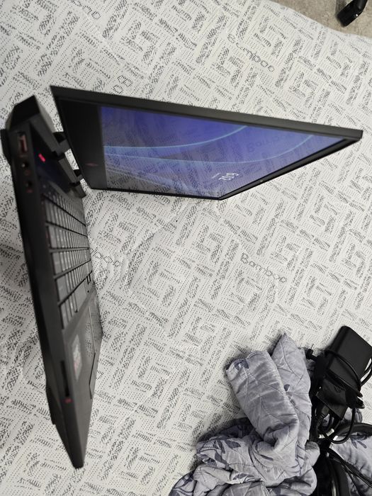 HP OMEN 15 SSD256+512