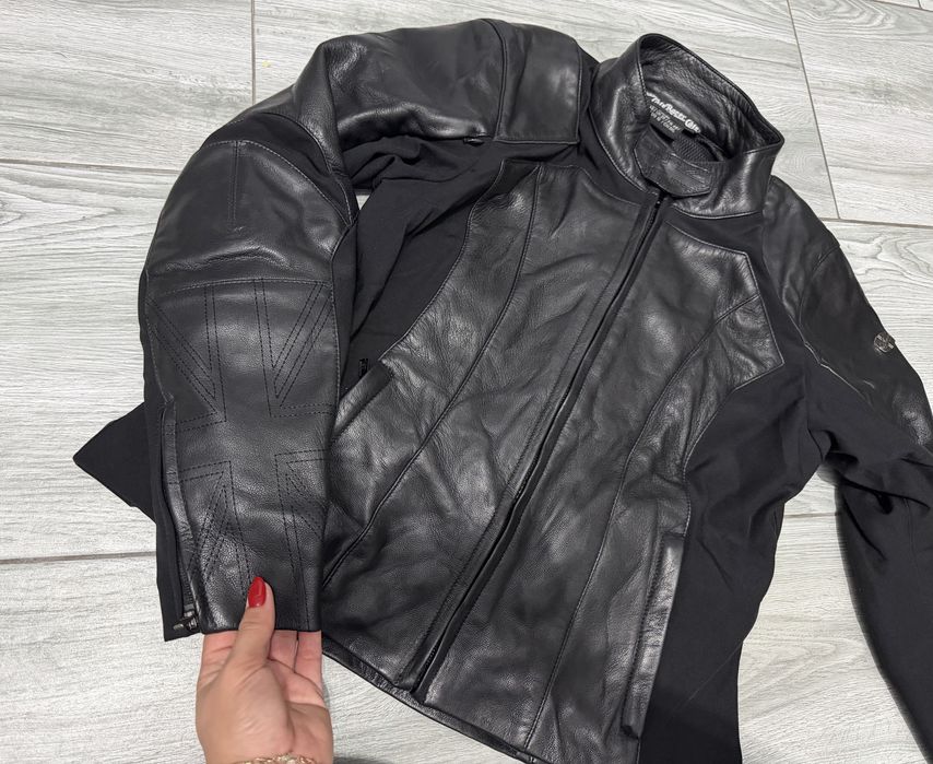 Jacheta moto ca și nouă de piele măsura 3XL damă
