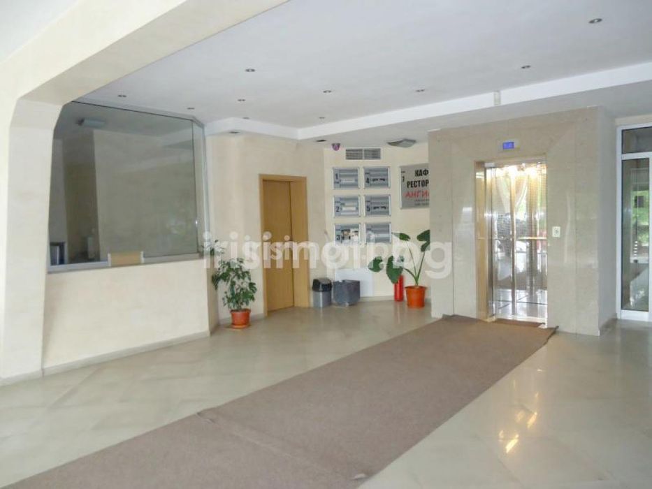 Дава се под наем Офис в София, Център - 68 кв.м за 408 € - Снимка #5