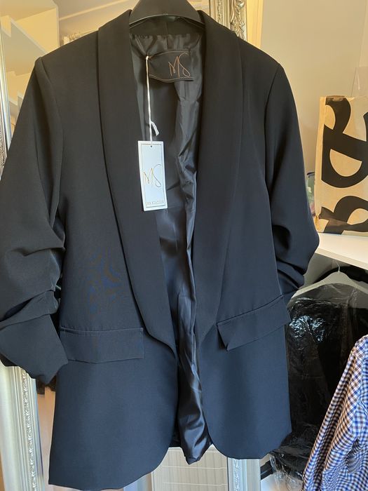 Sacou negru nou cu eticheta