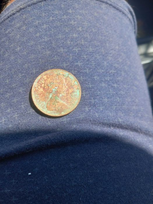 Монета от два пенса с лика на Елизабет II Година - 1971