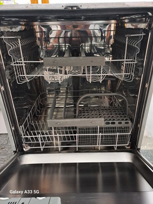 masina de spalat incorporabila Aeg