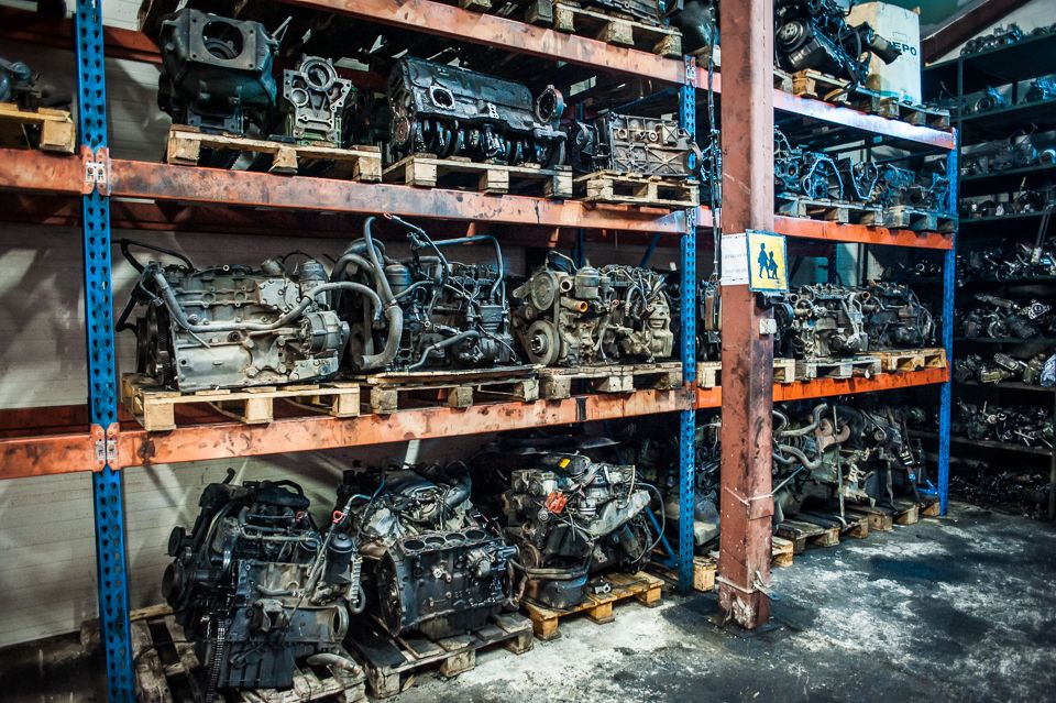 КОЛЯНОВ ВАЛ за Mercedes-Benz Sprinter 208CDI-616CDI 2000-2006 Спринтер