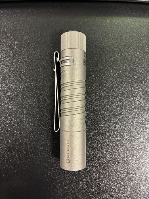 Фенерче Olight i5t Ti