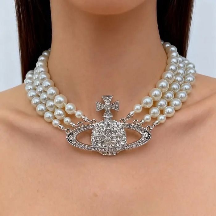 Жемчужное ожерелье Vivienne Vestwood