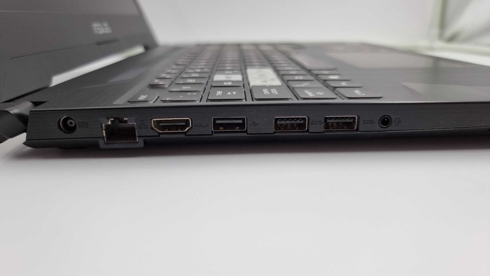 Laptop Asus FX505G [Amanet Club Caro]