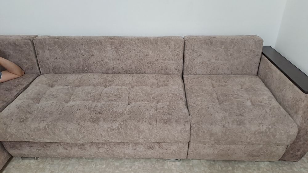 Продам диван, размер регулируется, срочно!