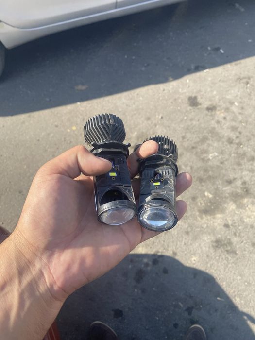 Лэд н 4 светят отлично.