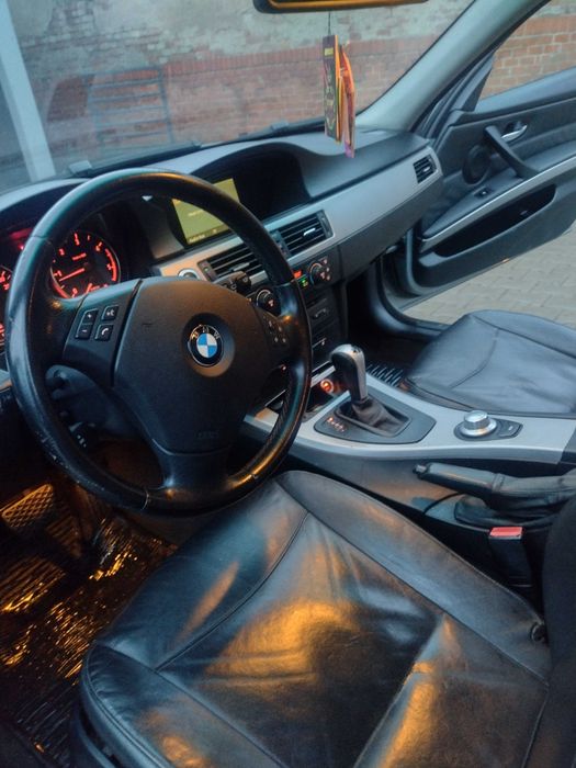 Vând Bmw 320d e90