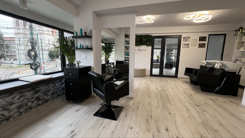 Închirem 2 posturi coafură in salon Timișoara