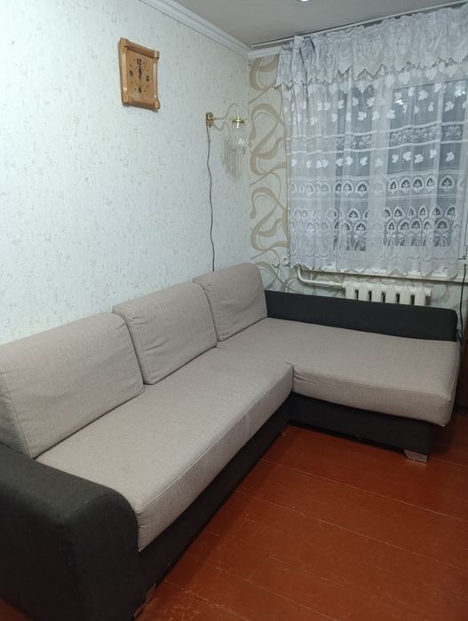 Продается диван угловой в очень хорошем состоянии