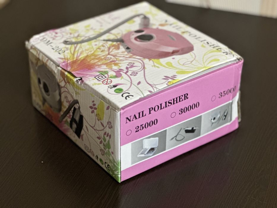 Аппарат для маникюра и педикюра с педалью