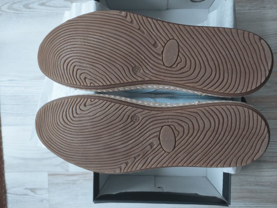 Нови мъжки обувки  "Теодор" от естествена кожа с истинска перфорация