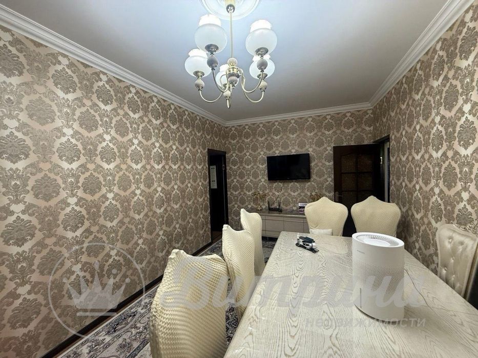 5 комнатная квартира Юнусобод 15, Туркистон метро,