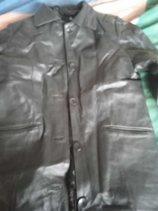Натуральная чисто Кожаные вещи (костюм куртка плащ и ДР все новые щ